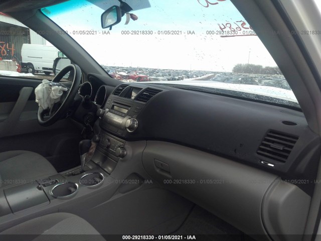 Photo 4 VIN: 5TDZA3EH9AS006057 - TOYOTA HIGHLANDER 