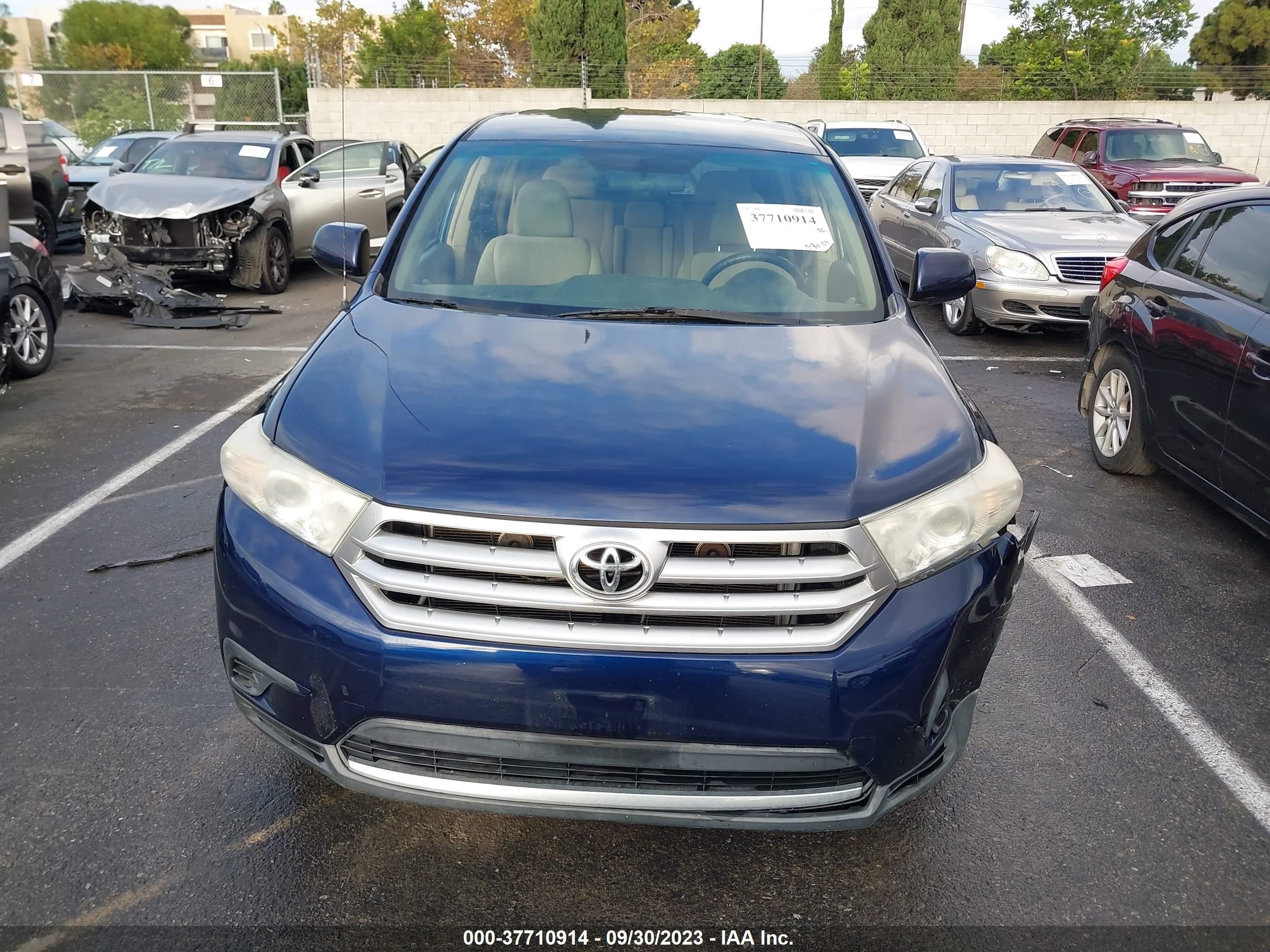 Photo 11 VIN: 5TDZA3EH9CS023895 - TOYOTA HIGHLANDER 