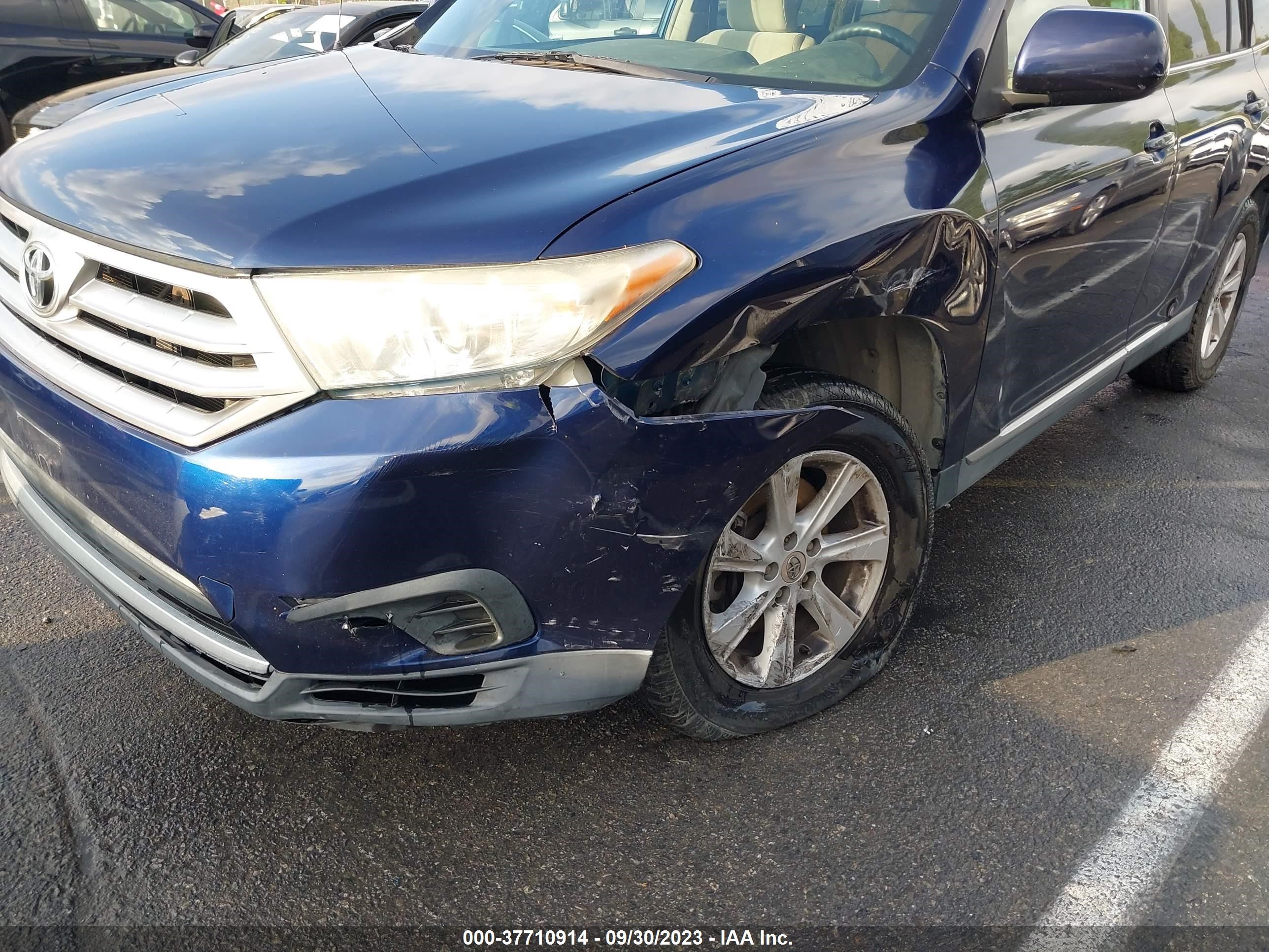 Photo 5 VIN: 5TDZA3EH9CS023895 - TOYOTA HIGHLANDER 