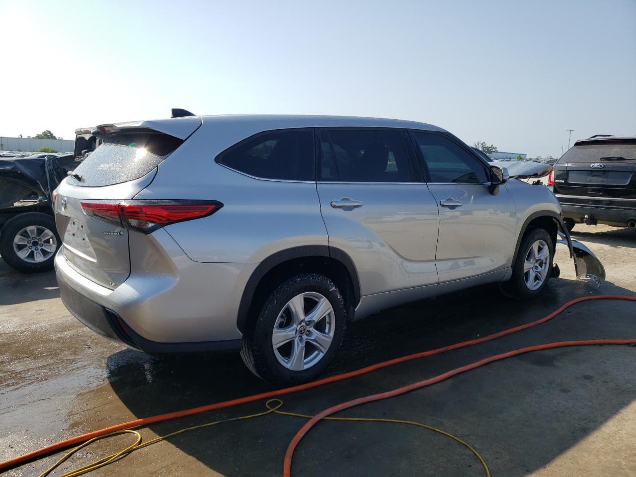 Photo 2 VIN: 5TDZARAH2PS517627 - TOYOTA HIGHLANDER 