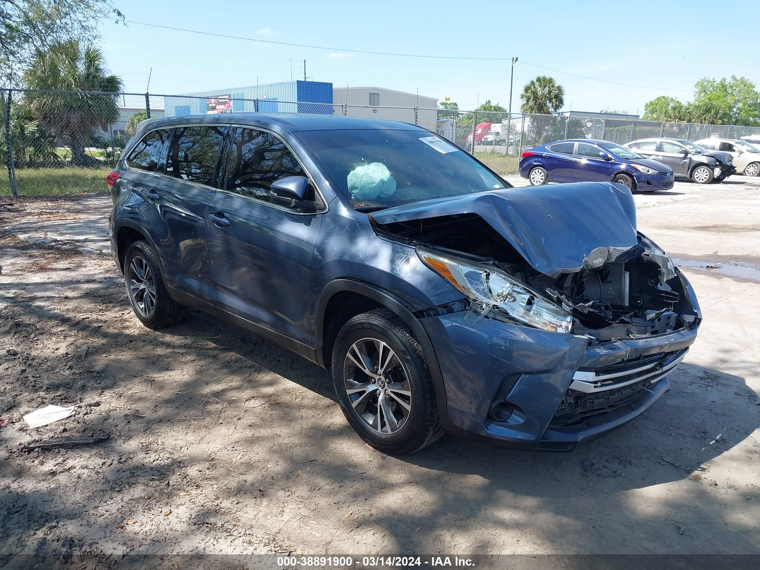 Photo 0 VIN: 5TDZARFH0KS049849 - TOYOTA HIGHLANDER 