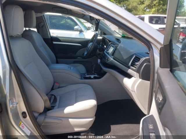 Photo 4 VIN: 5TDZARFH1KS053974 - TOYOTA HIGHLANDER 