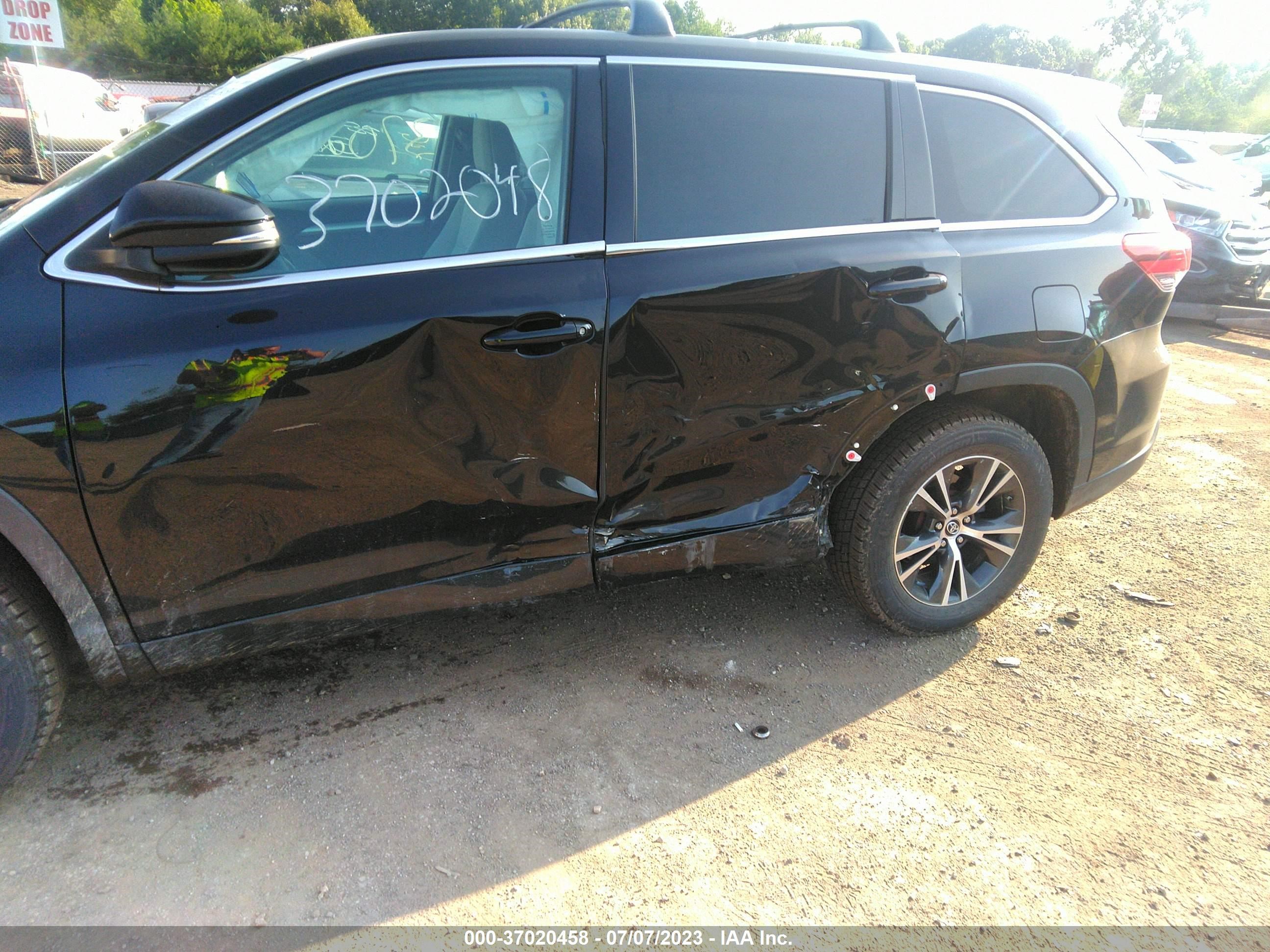 Photo 5 VIN: 5TDZARFH2HS025769 - TOYOTA HIGHLANDER 