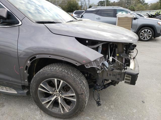 Photo 8 VIN: 5TDZARFH2HS028381 - TOYOTA HIGHLANDER 