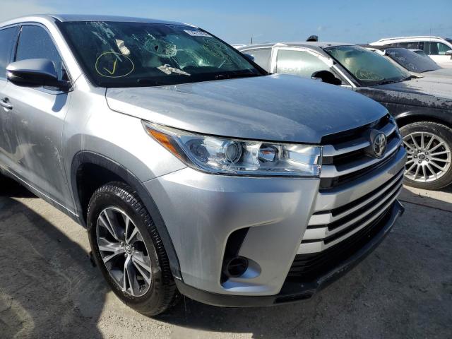 Photo 4 VIN: 5TDZARFH2JS040357 - TOYOTA HIGHLANDER 