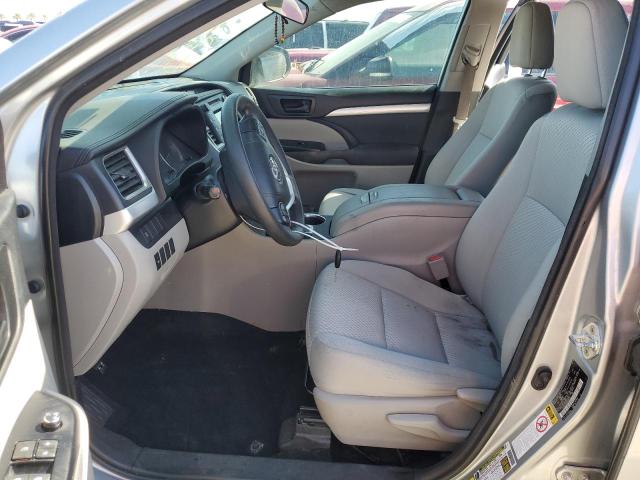 Photo 6 VIN: 5TDZARFH2JS040357 - TOYOTA HIGHLANDER 