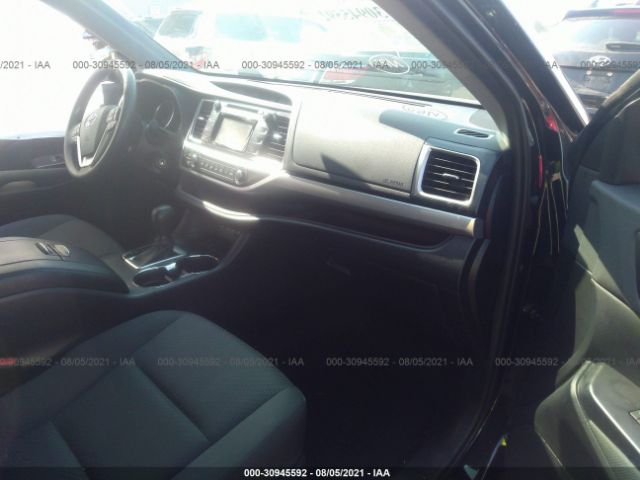 Photo 4 VIN: 5TDZARFH2KS060786 - TOYOTA HIGHLANDER 