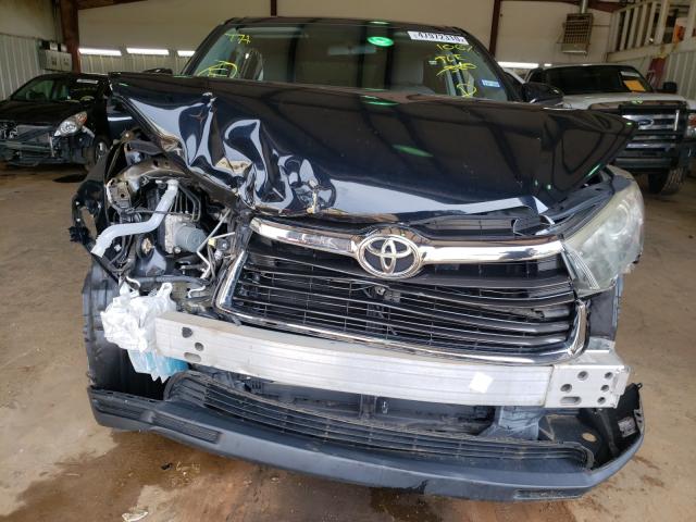 Photo 8 VIN: 5TDZARFH3FS011067 - TOYOTA HIGHLANDER 