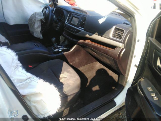 Photo 4 VIN: 5TDZARFH4HS024574 - TOYOTA HIGHLANDER 