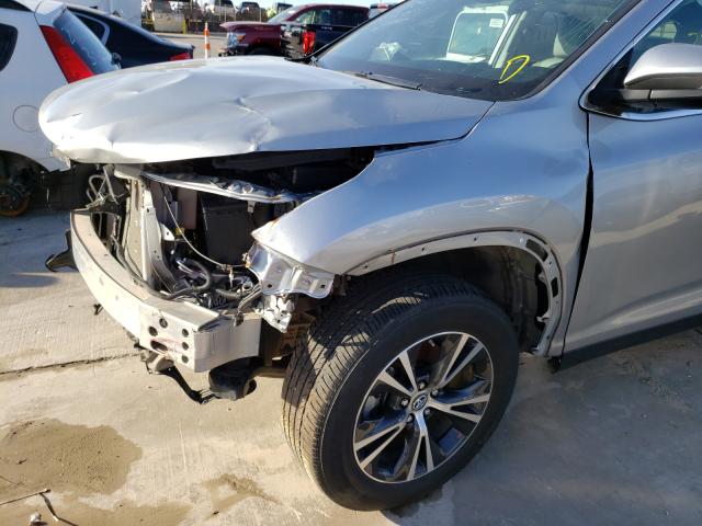 Photo 8 VIN: 5TDZARFH4KS057453 - TOYOTA HIGHLANDER 