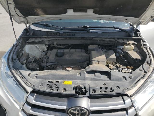 Photo 11 VIN: 5TDZARFH5HS028391 - TOYOTA HIGHLANDER 