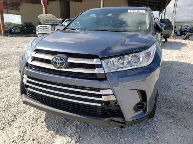 Photo 8 VIN: 5TDZARFH5KS047031 - TOYOTA HIGHLANDER 