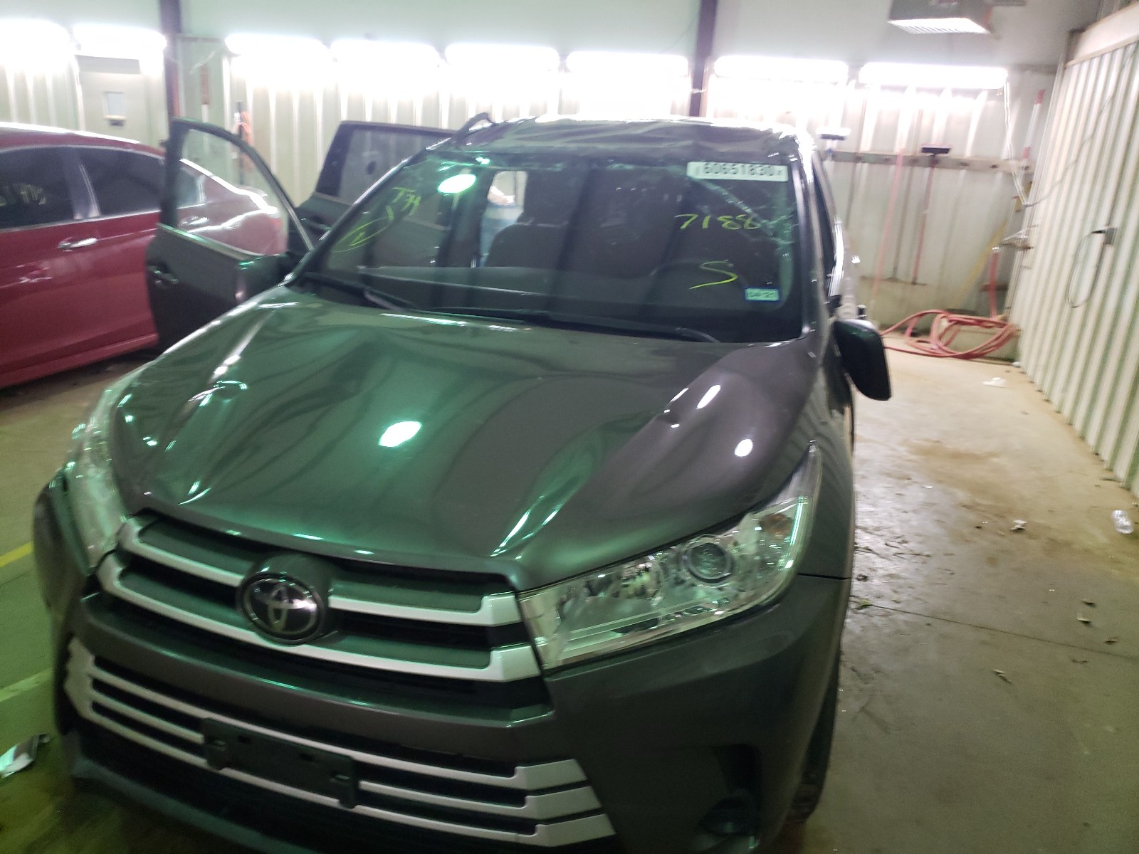 Photo 8 VIN: 5TDZARFH5KS047188 - TOYOTA HIGHLANDER 