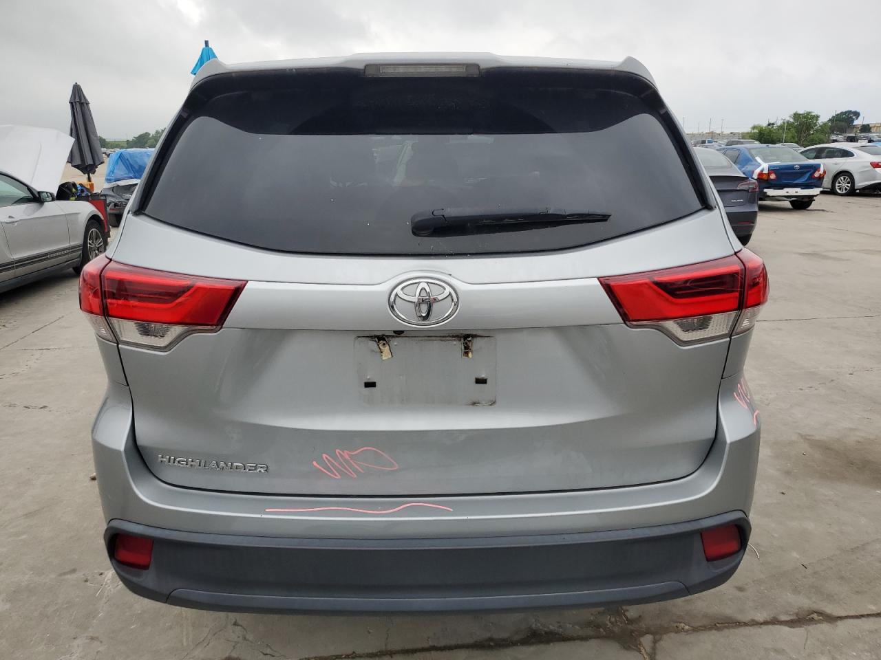 Photo 5 VIN: 5TDZARFH5KS047286 - TOYOTA HIGHLANDER 