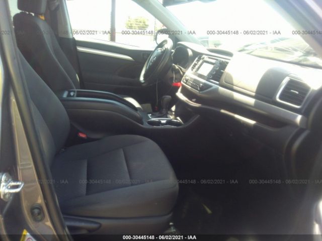 Photo 4 VIN: 5TDZARFH6JS034397 - TOYOTA HIGHLANDER 