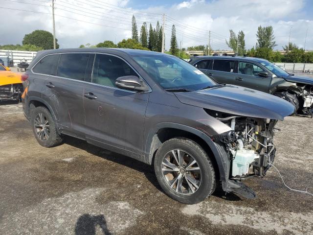 Photo 3 VIN: 5TDZARFH6JS041348 - TOYOTA HIGHLANDER 