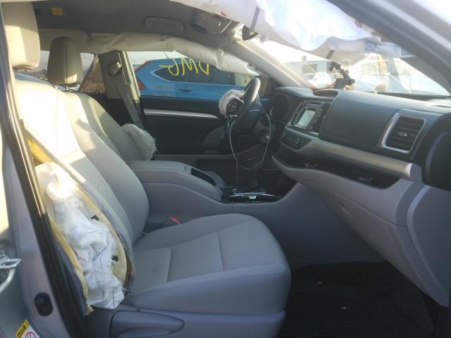 Photo 4 VIN: 5TDZARFH6KS049077 - TOYOTA HIGHLANDER 