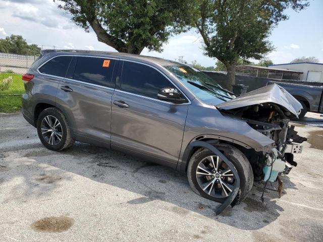 Photo 3 VIN: 5TDZARFH7JS040225 - TOYOTA HIGHLANDER 