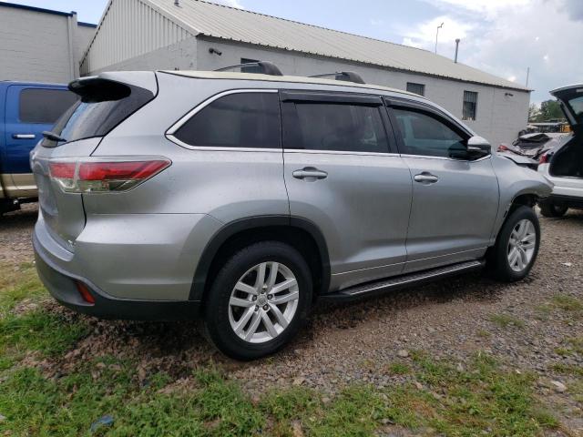 Photo 2 VIN: 5TDZARFH8FS009332 - TOYOTA HIGHLANDER 