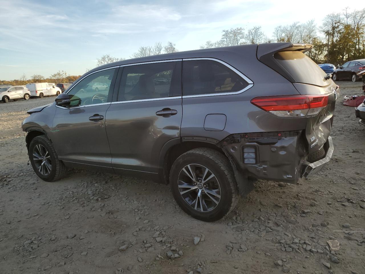 Photo 1 VIN: 5TDZARFH8HS032466 - TOYOTA HIGHLANDER 