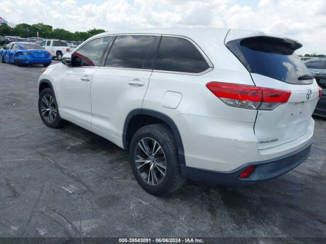 Photo 2 VIN: 5TDZARFH8JS034823 - TOYOTA HIGHLANDER 