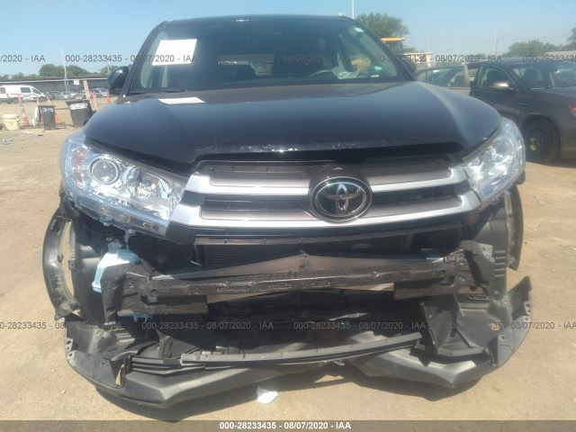 Photo 5 VIN: 5TDZARFHXKS055772 - TOYOTA HIGHLANDER 