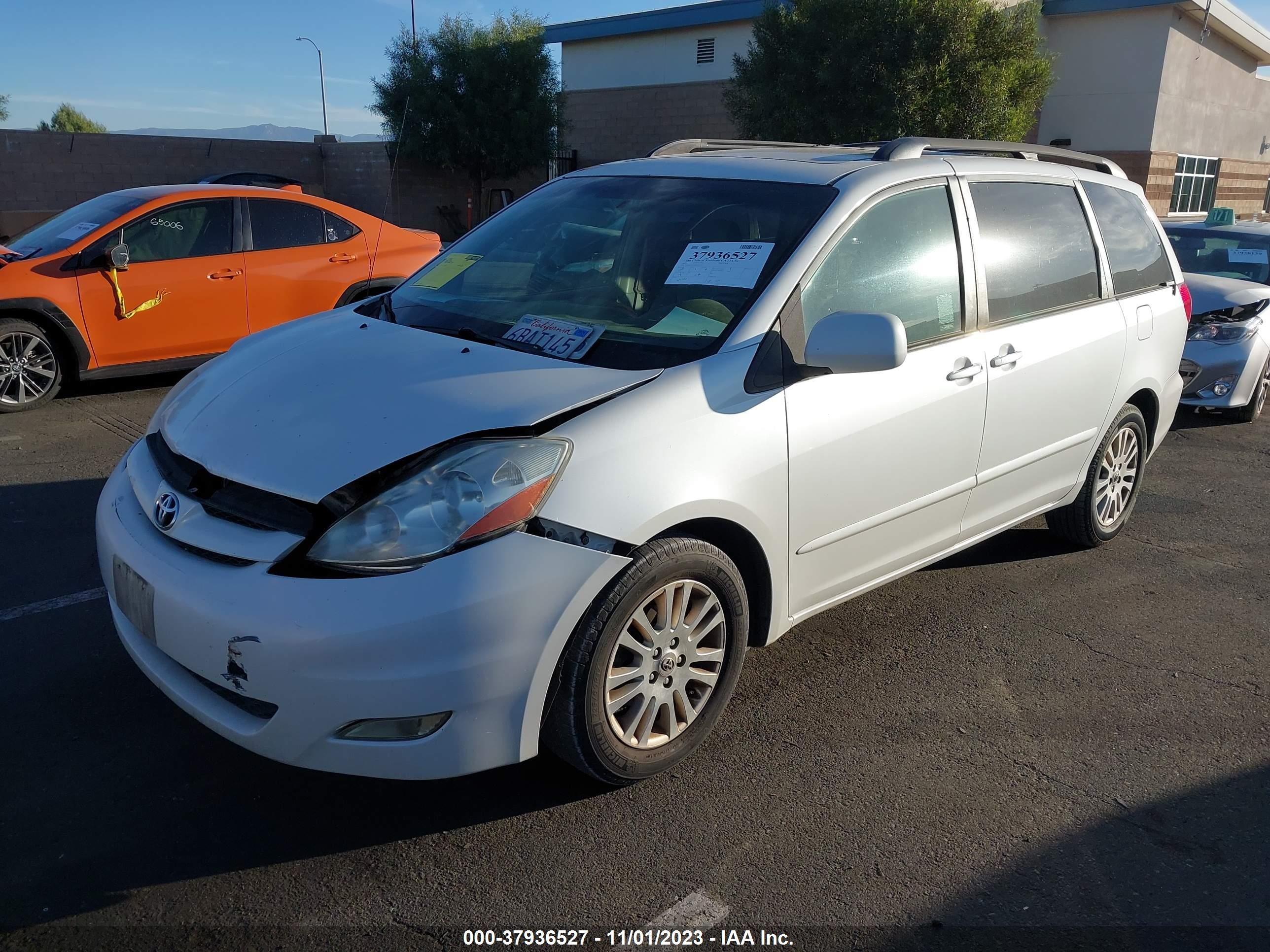 Photo 1 VIN: 5TDZK22C08S121723 - TOYOTA SIENNA 