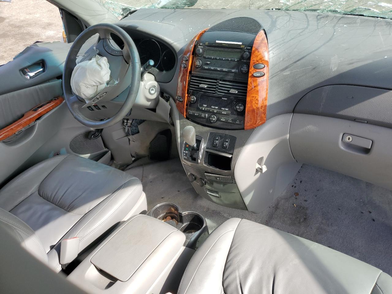 Photo 7 VIN: 5TDZK22C08S147304 - TOYOTA SIENNA 