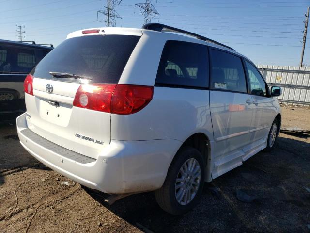 Photo 2 VIN: 5TDZK22C09S247890 - TOYOTA SIENNA XLE 