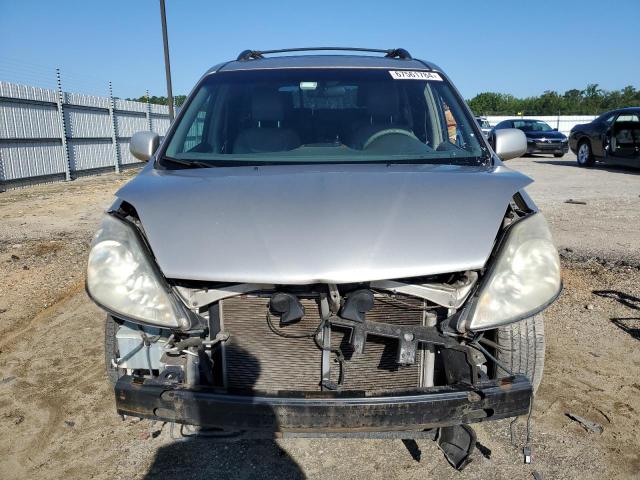 Photo 4 VIN: 5TDZK22C09S260803 - TOYOTA SIENNA XLE 