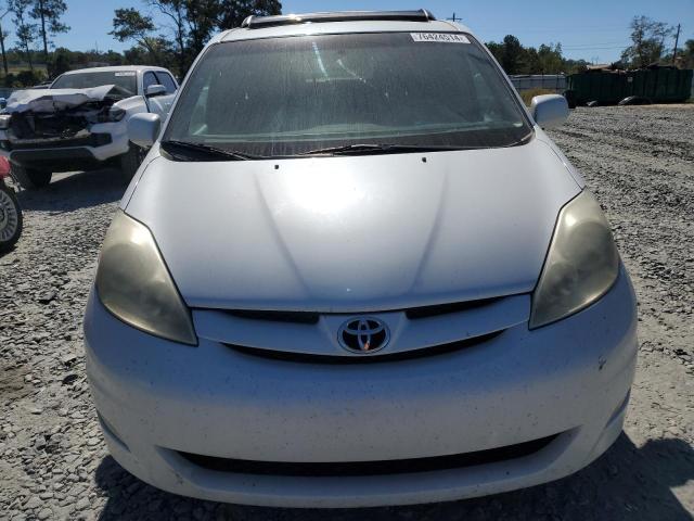 Photo 4 VIN: 5TDZK22C17S067542 - TOYOTA SIENNA XLE 