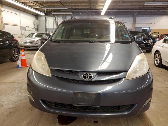 Photo 4 VIN: 5TDZK22C17S088231 - TOYOTA SIENNA XLE 