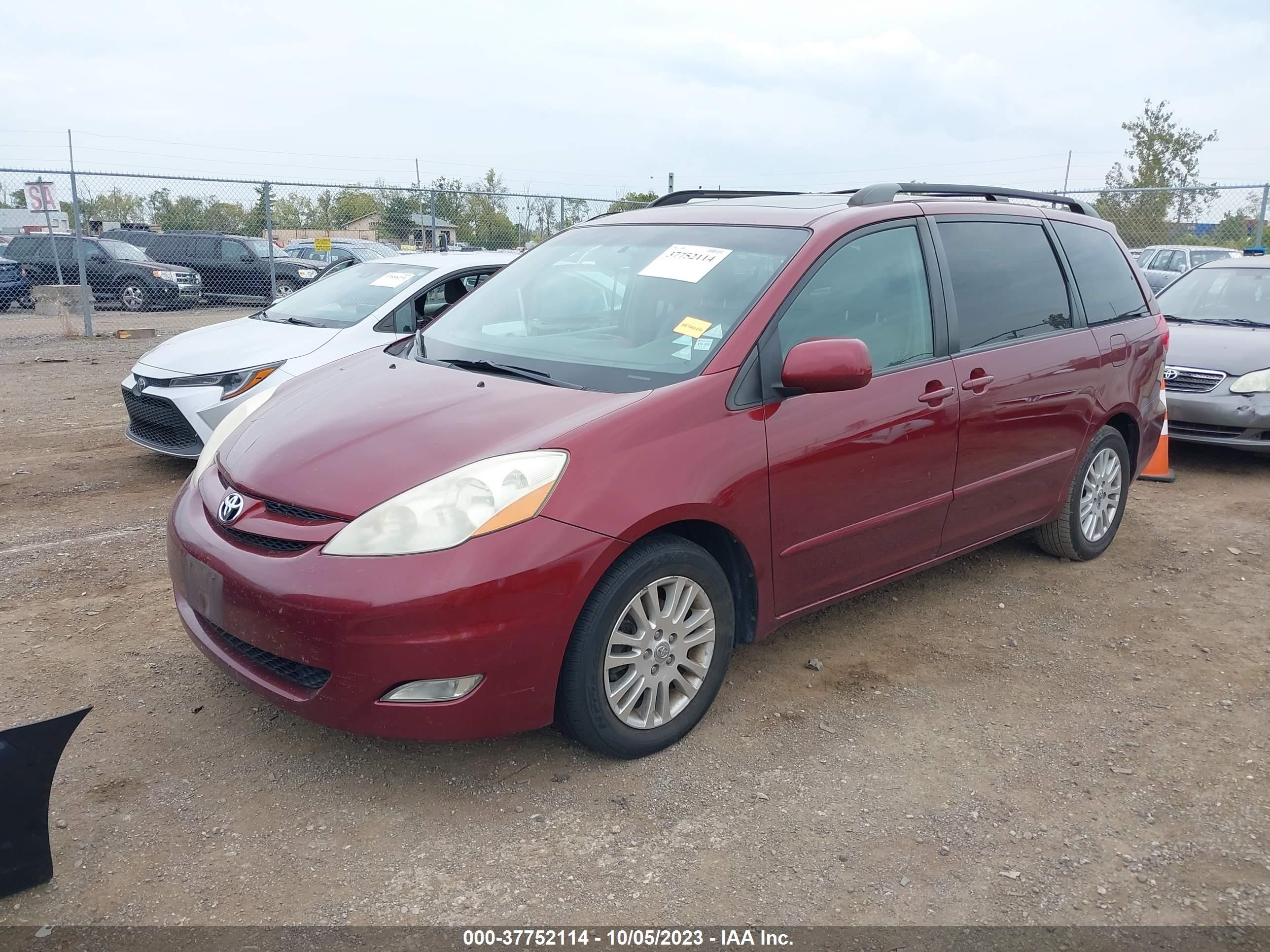 Photo 1 VIN: 5TDZK22C18S174012 - TOYOTA SIENNA 