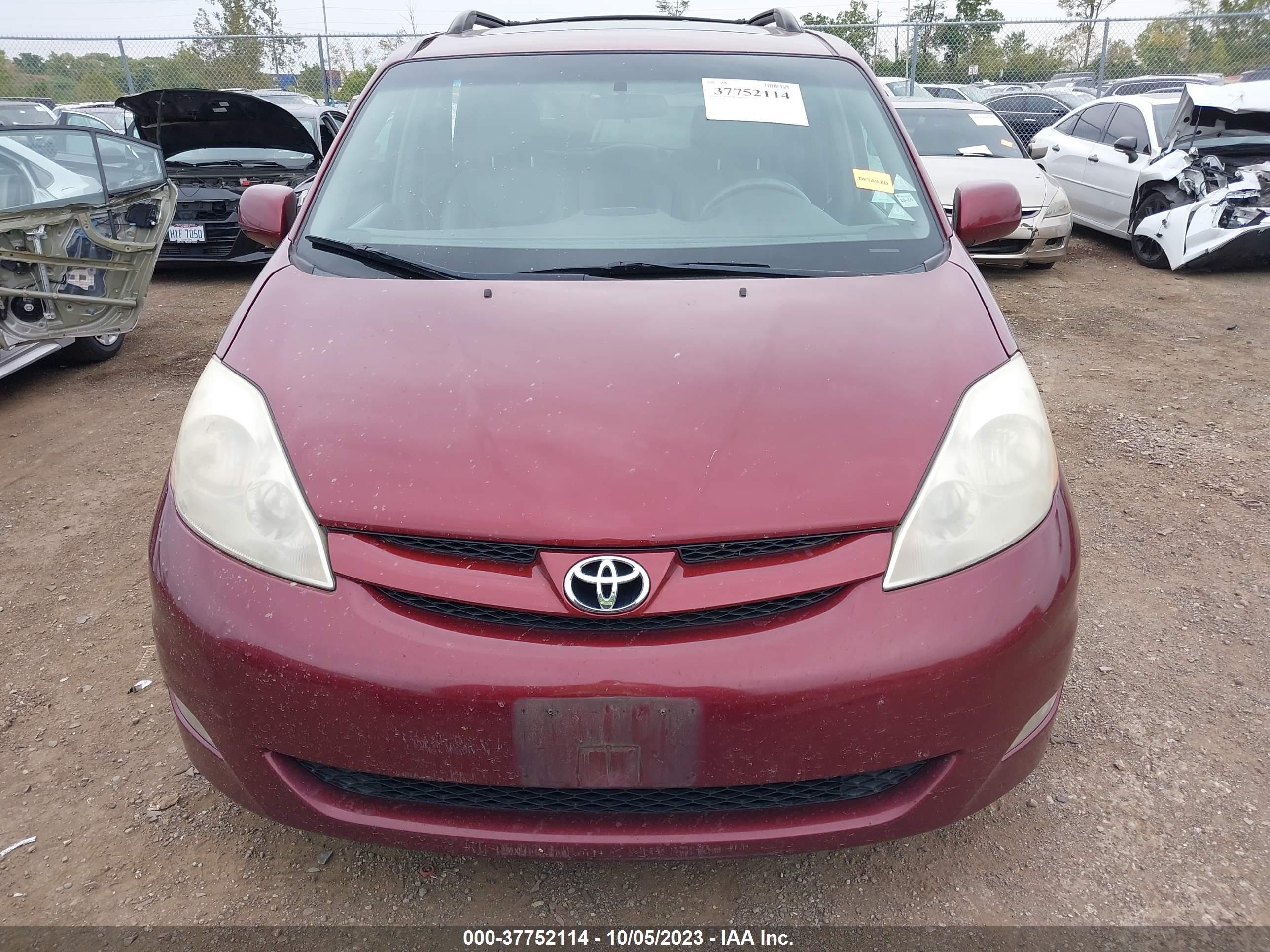 Photo 11 VIN: 5TDZK22C18S174012 - TOYOTA SIENNA 