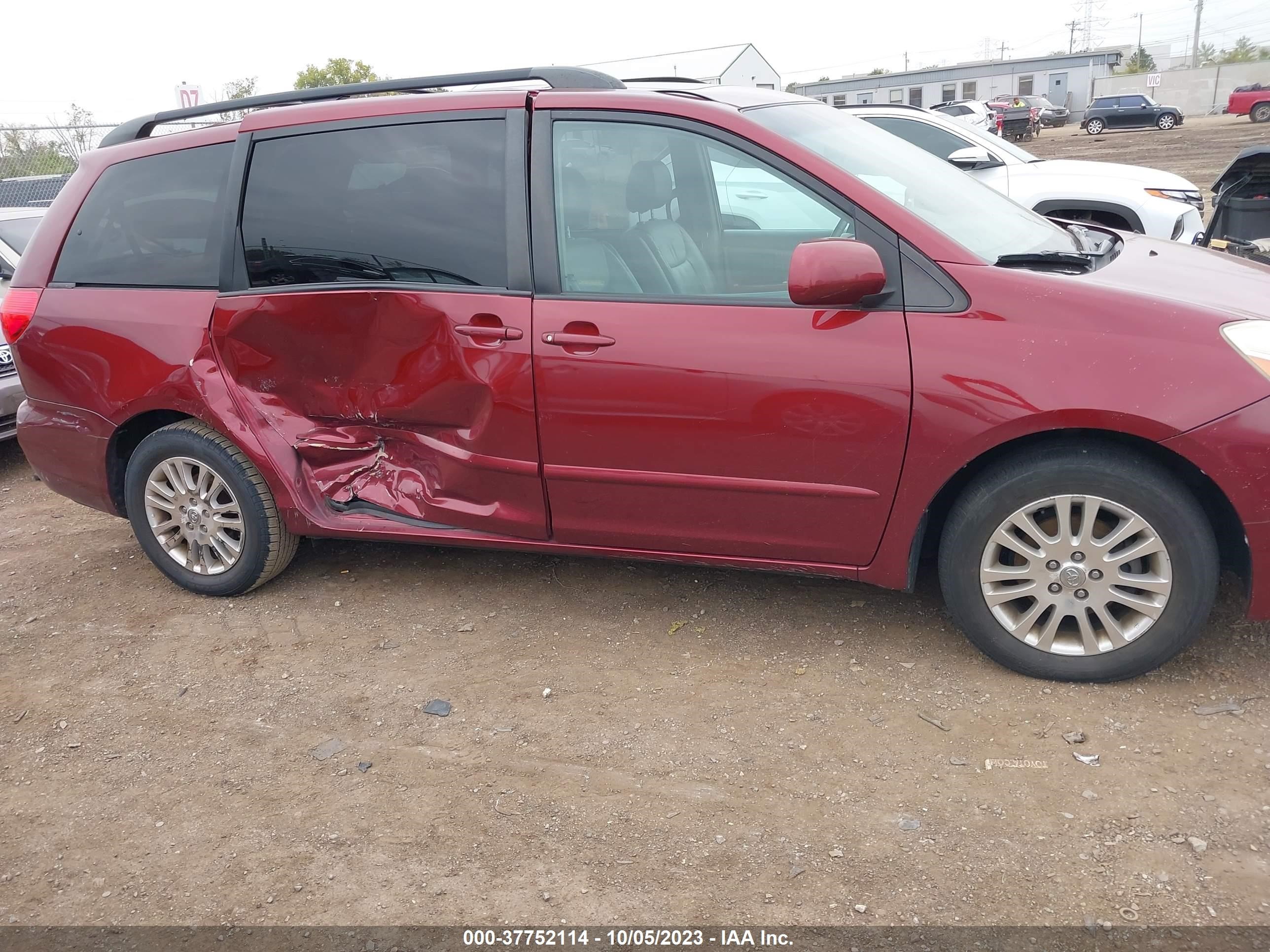 Photo 12 VIN: 5TDZK22C18S174012 - TOYOTA SIENNA 