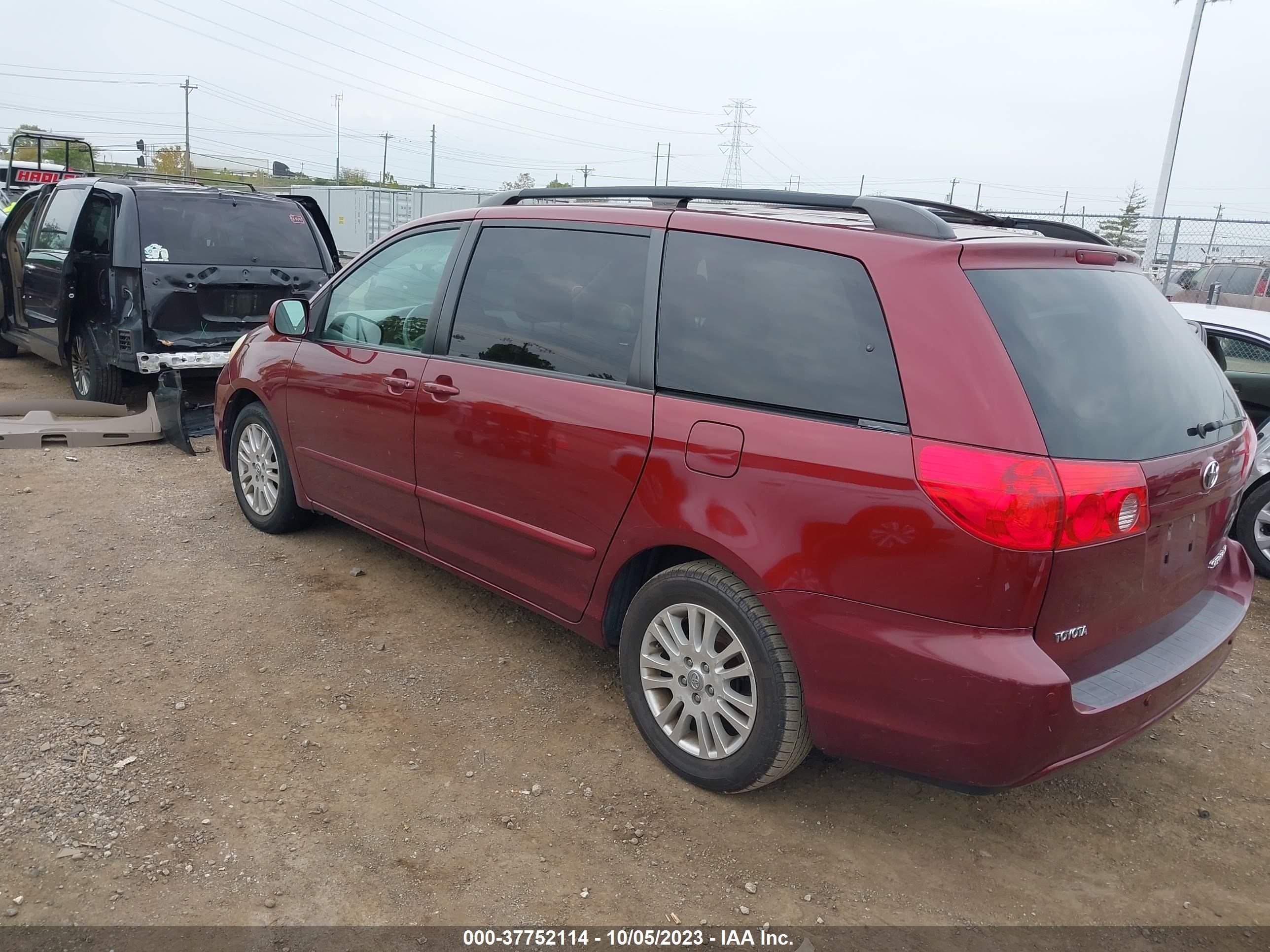 Photo 2 VIN: 5TDZK22C18S174012 - TOYOTA SIENNA 