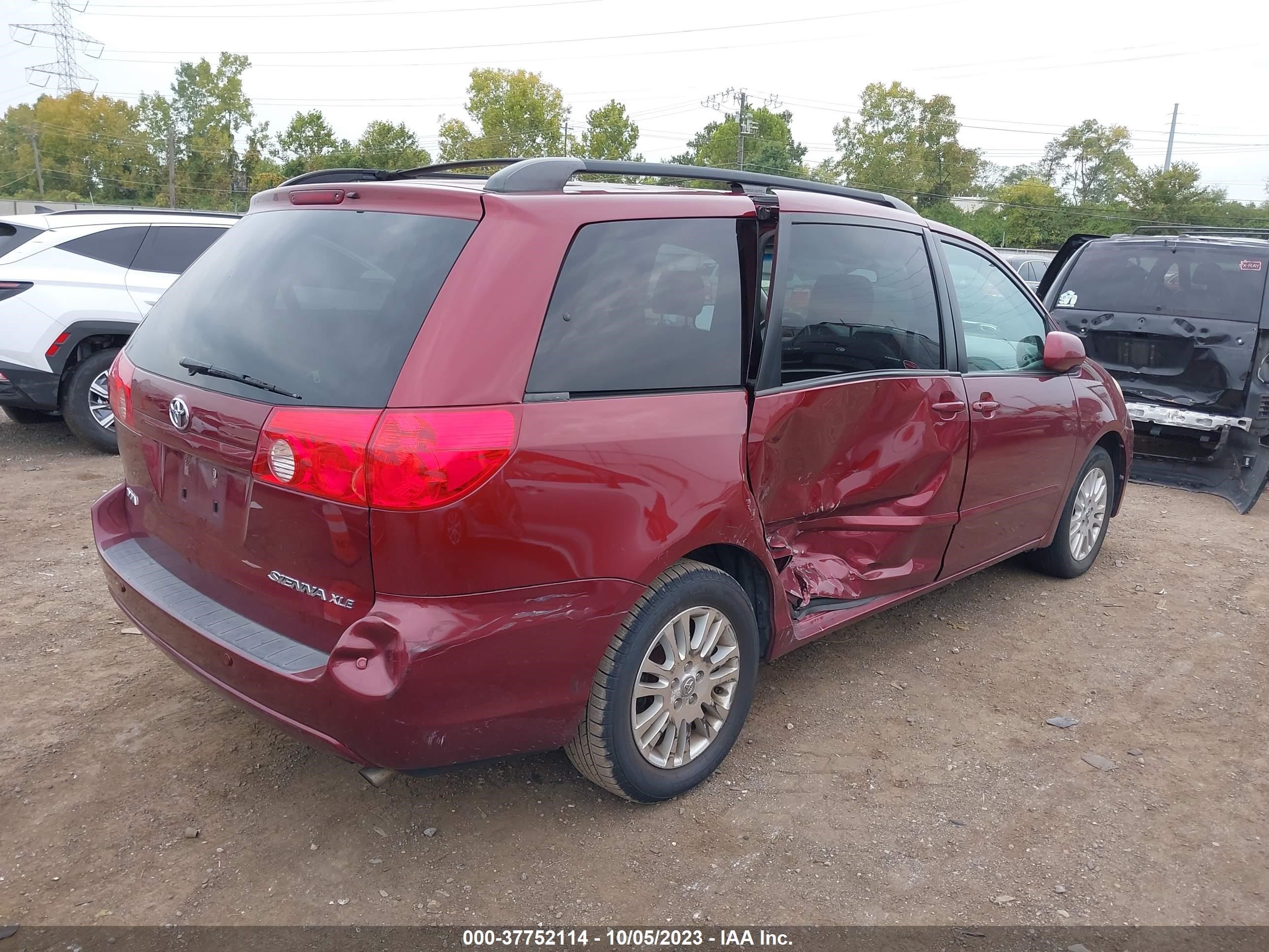 Photo 3 VIN: 5TDZK22C18S174012 - TOYOTA SIENNA 