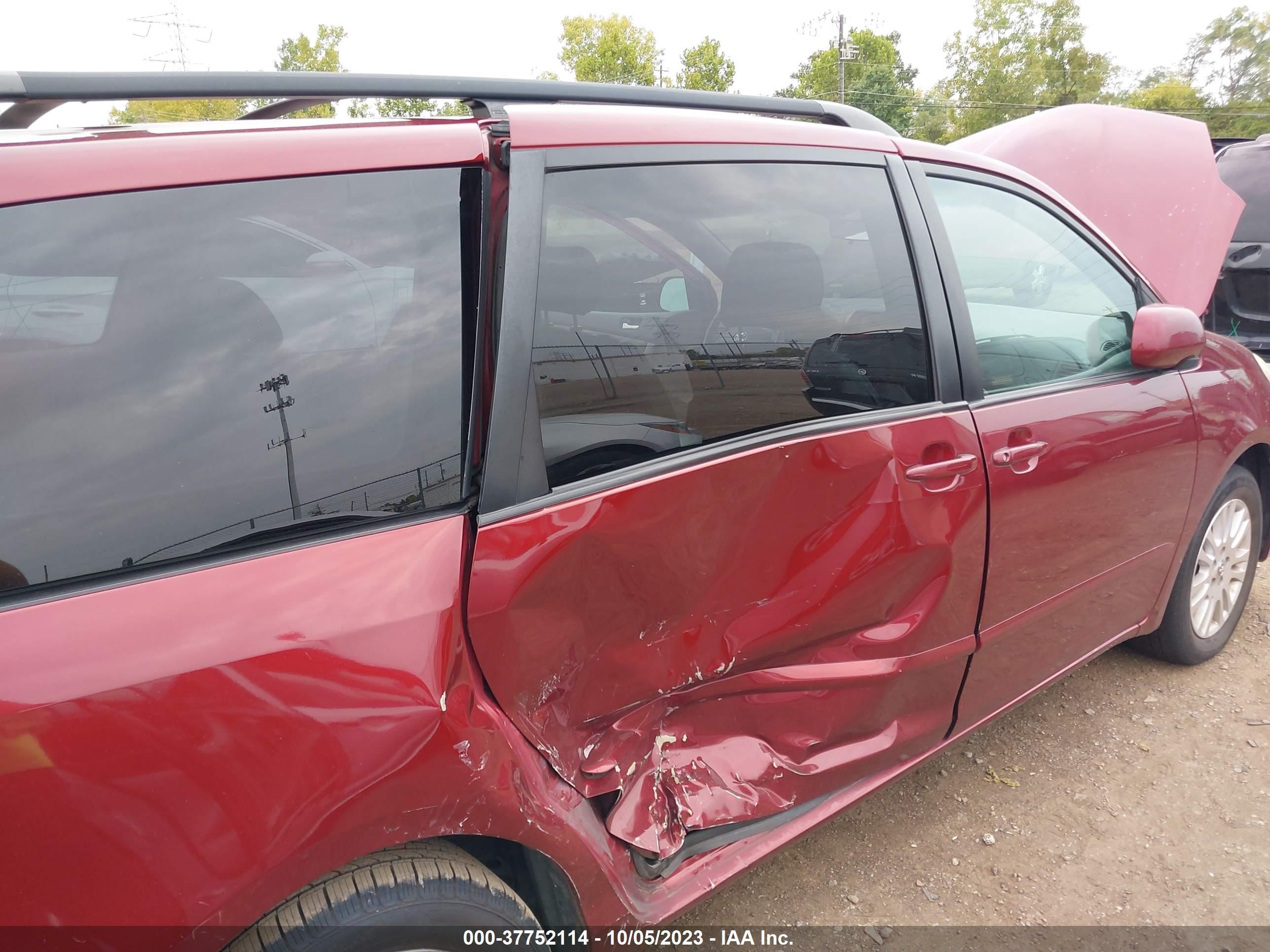 Photo 5 VIN: 5TDZK22C18S174012 - TOYOTA SIENNA 