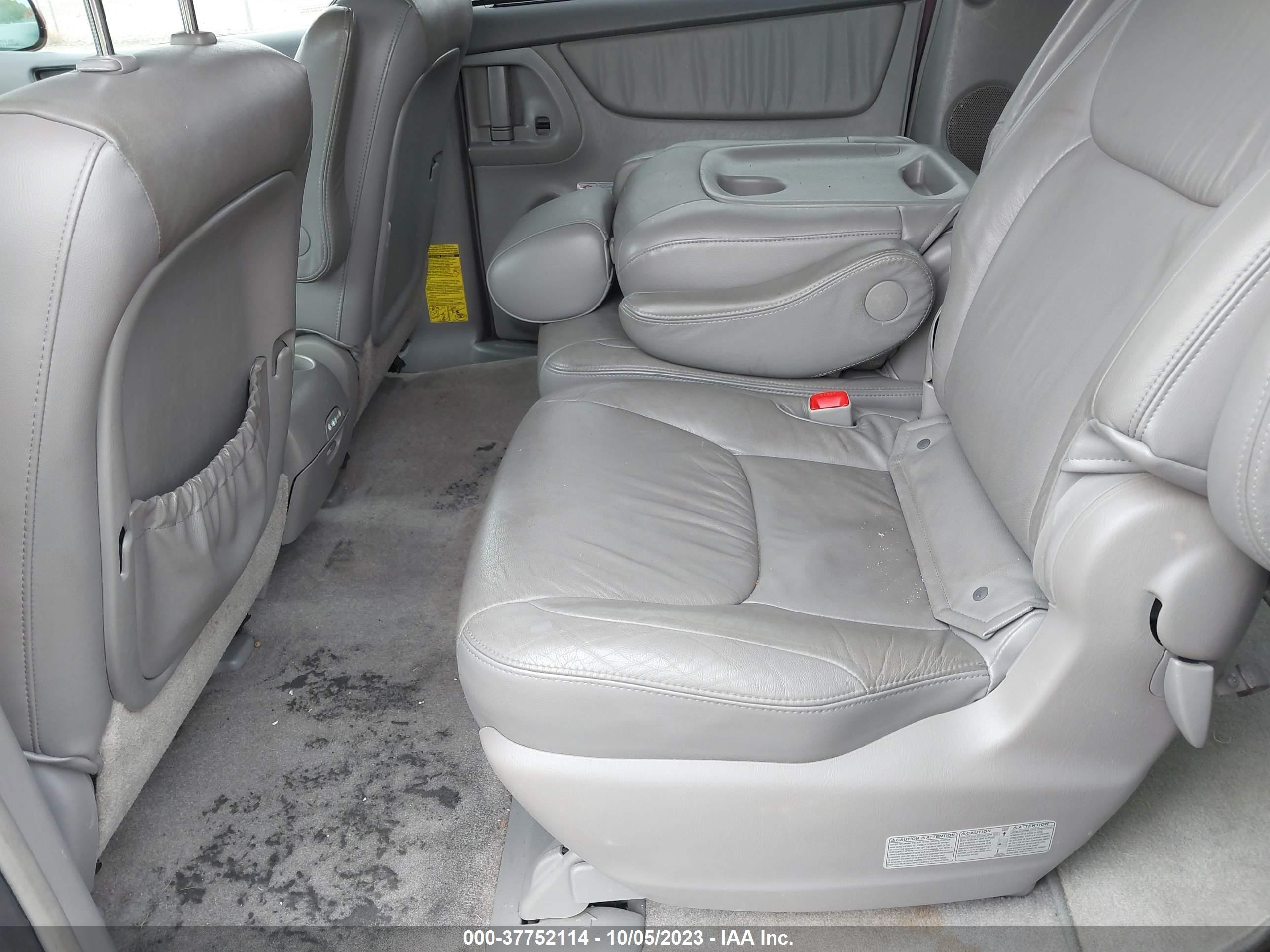 Photo 7 VIN: 5TDZK22C18S174012 - TOYOTA SIENNA 