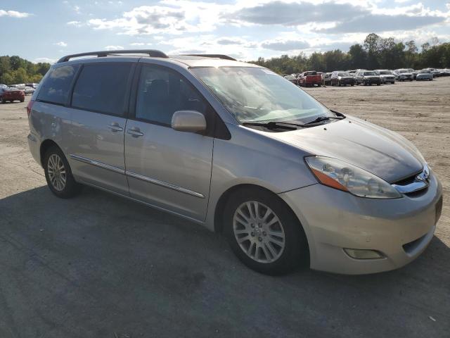 Photo 3 VIN: 5TDZK22C18S183213 - TOYOTA SIENNA XLE 