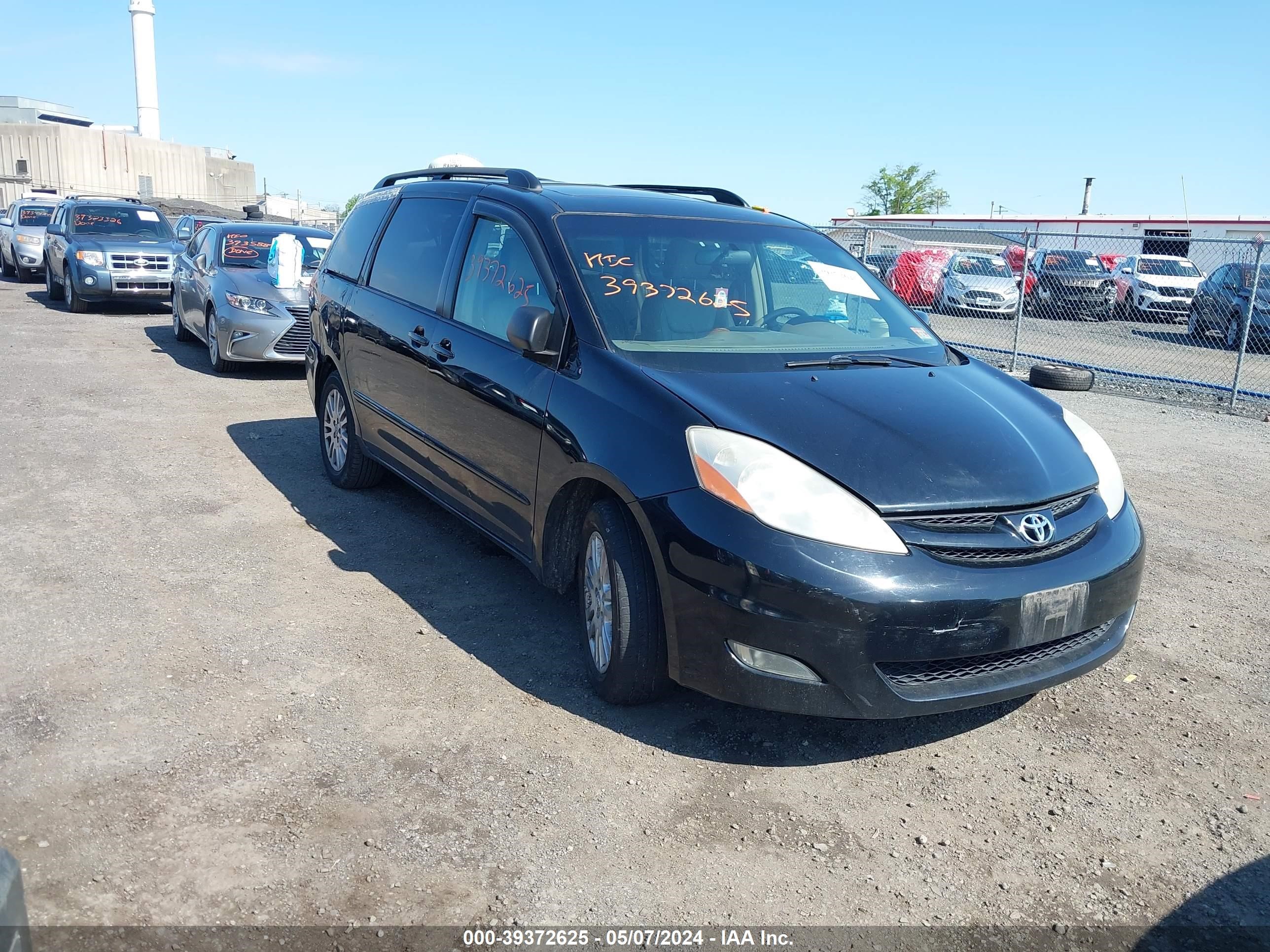 Photo 0 VIN: 5TDZK22C18S198231 - TOYOTA SIENNA 