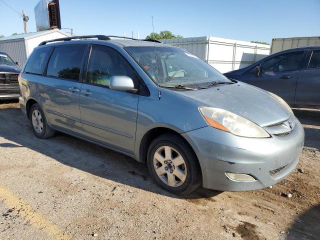 Photo 3 VIN: 5TDZK22C28S157588 - TOYOTA SIENNA XLE 