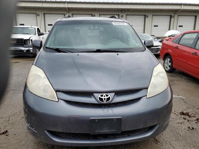 Photo 4 VIN: 5TDZK22C28S210323 - TOYOTA SIENNA XLE 