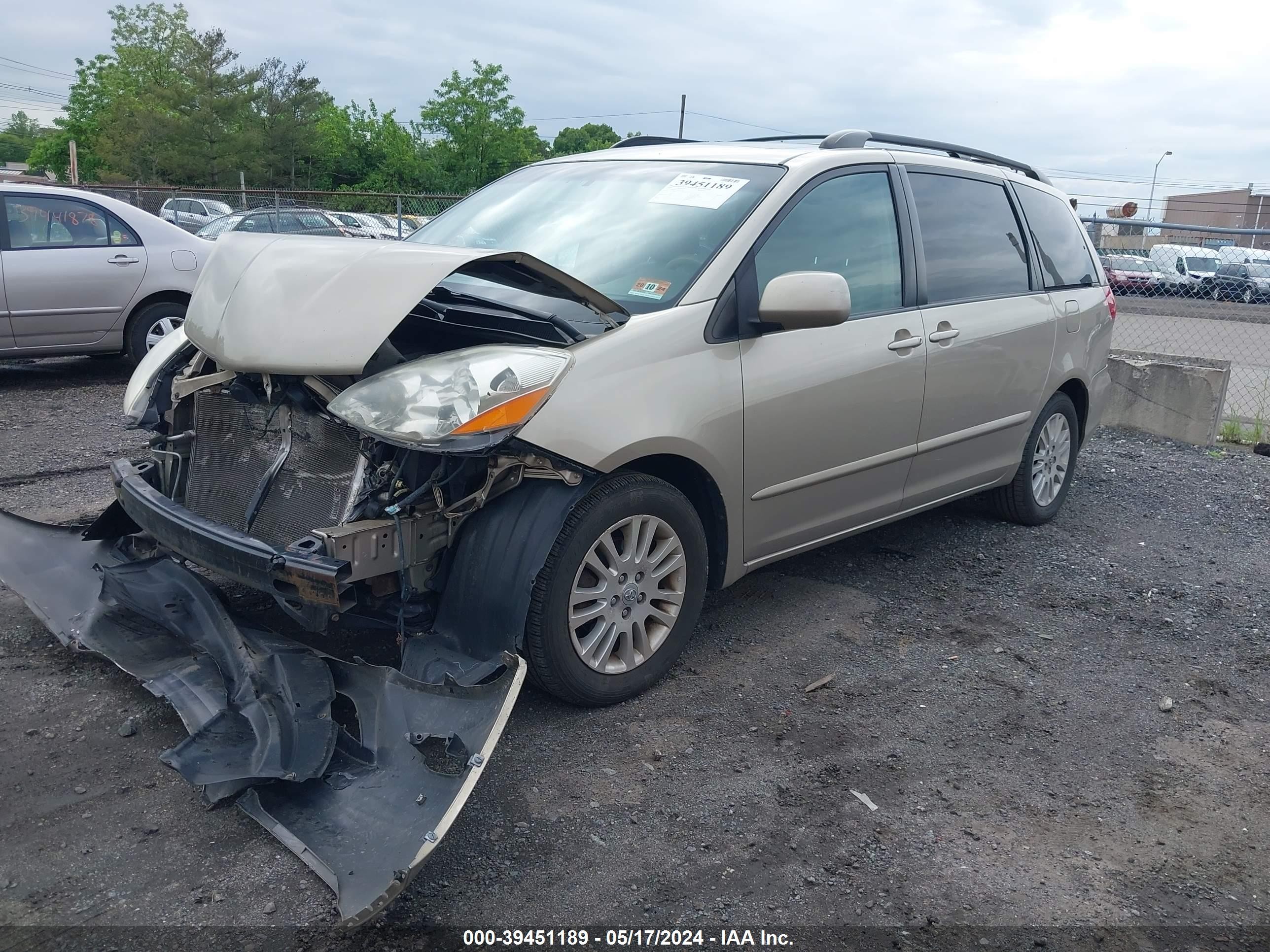 Photo 1 VIN: 5TDZK22C29S230234 - TOYOTA SIENNA 