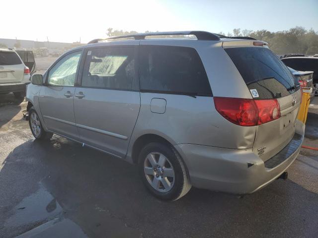 Photo 1 VIN: 5TDZK22C29S238012 - TOYOTA SIENNA XLE 