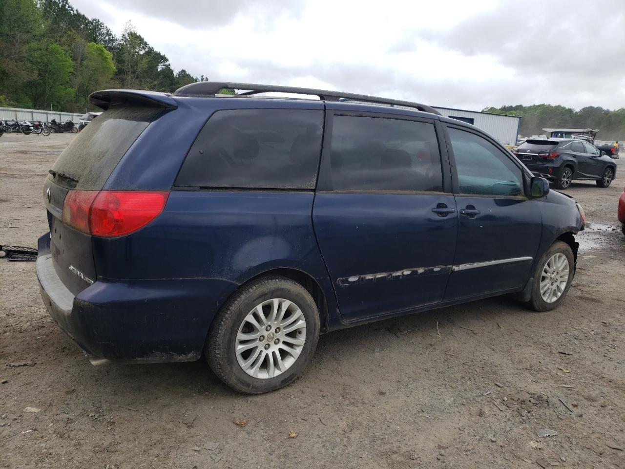 Photo 2 VIN: 5TDZK22C37S077781 - TOYOTA SIENNA 