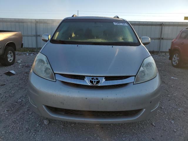 Photo 4 VIN: 5TDZK22C47S097344 - TOYOTA SIENNA XLE 