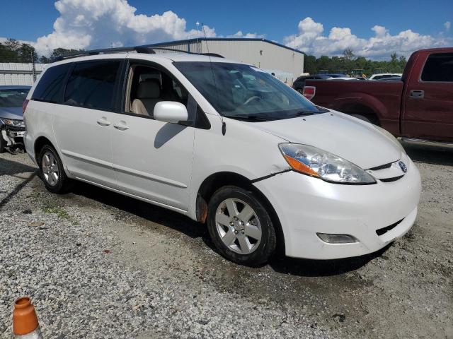 Photo 3 VIN: 5TDZK22C48S155440 - TOYOTA SIENNA XLE 