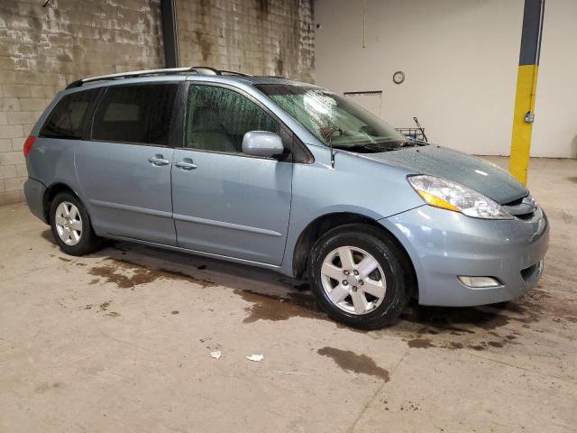 Photo 3 VIN: 5TDZK22C48S187854 - TOYOTA SIENNA XLE 