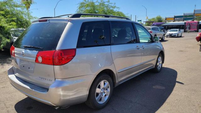 Photo 3 VIN: 5TDZK22C49S266345 - TOYOTA SIENNA XLE 